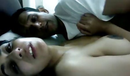 Zu Hause kostenlose hausfrauen sex filme mit einer Blondine anal