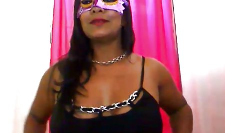 Blonde Kitty Rich bei einer Modenschau mit mein privater sex film Jungs
