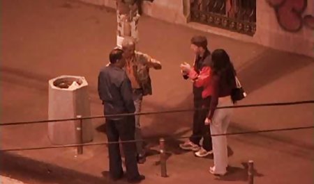 Junge Schlampe private sex filme befriedigt in verschiedenen Posen ihren Freund